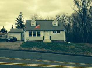 212 Meloy Rd, West Haven, CT 06516