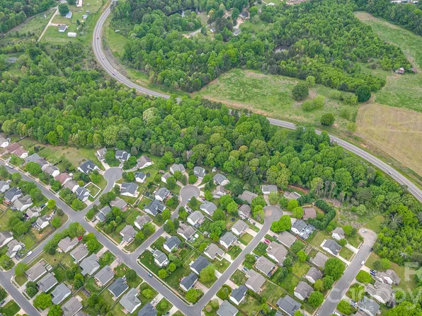 0 Connector Rd, Mooresville, NC 28117