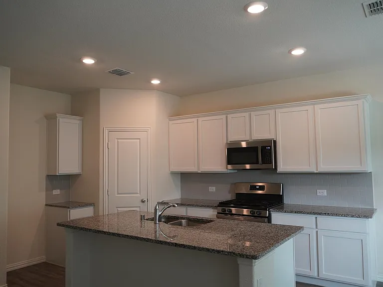 423 Pepperbark Ave — Photo 14