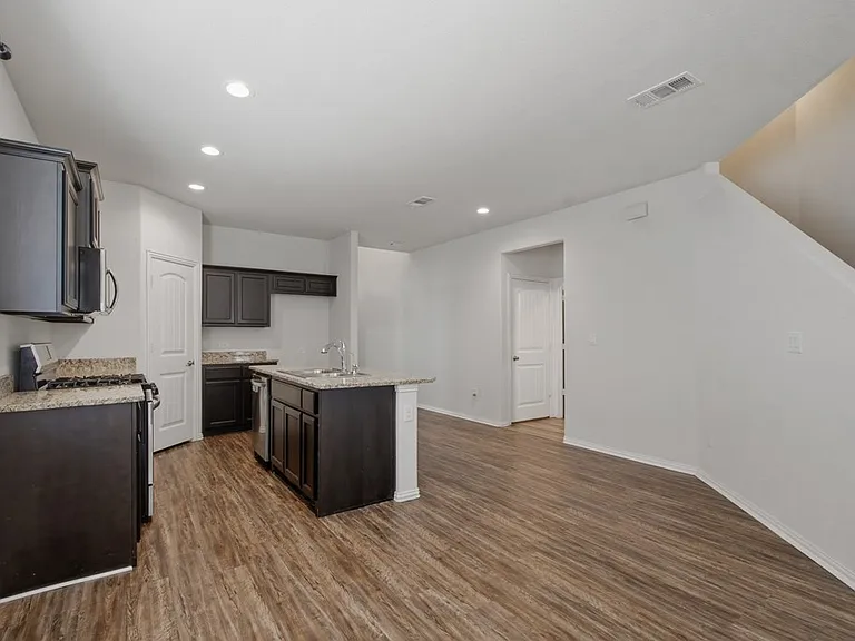 6910 Kate Reed Dr — Photo 13