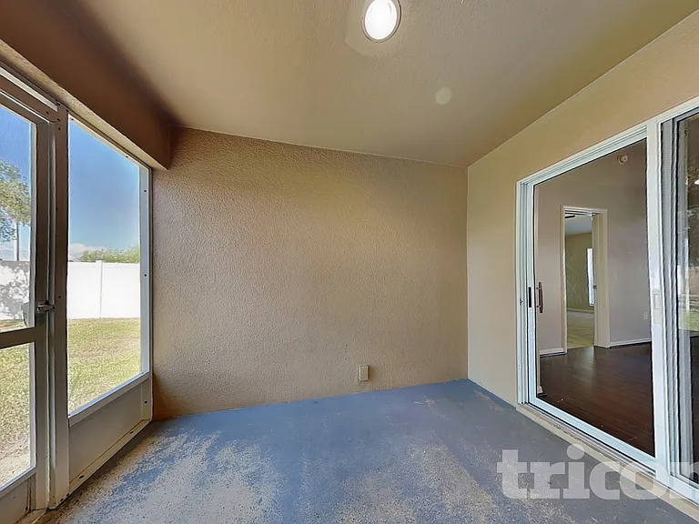 10752 Carloway Hills Dr — Photo 21