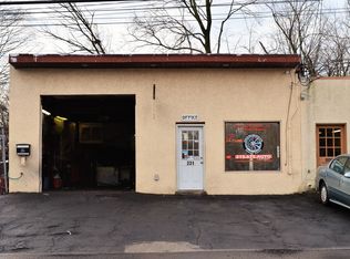 231 Horsham Rd, Horsham, PA 19044