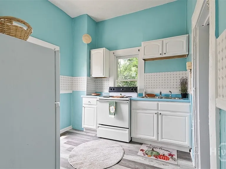 917 Elliott Ave — Photo 16