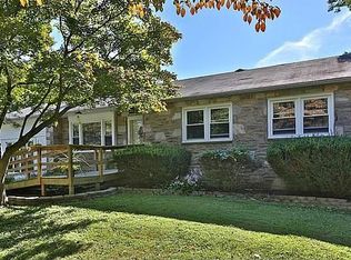 203 Buttercup Dr, Warminster, PA 18974