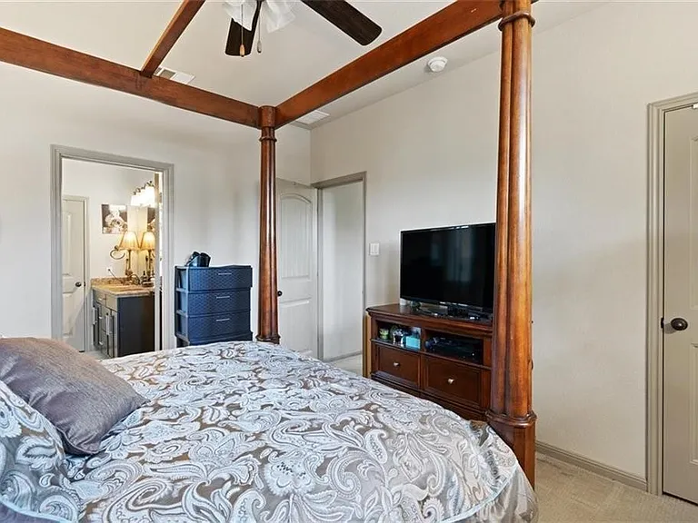 10804 Champ Ct — Photo 38