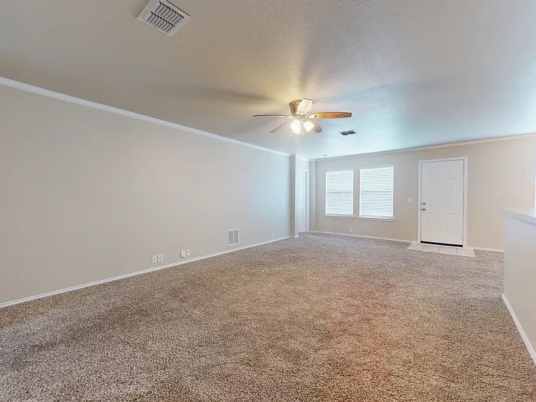 512 Cookston Ln — Photo 8