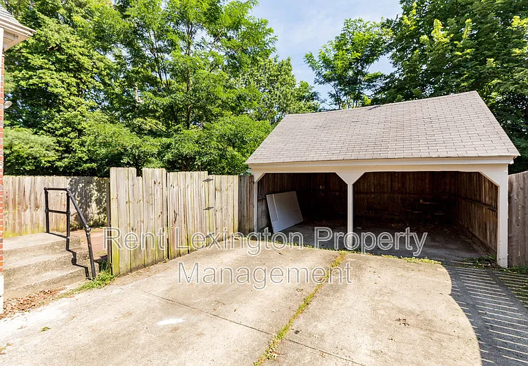123 Barberry Ln — Photo 28