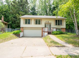 2626 Winter Dr #B, Troy, MI 48083