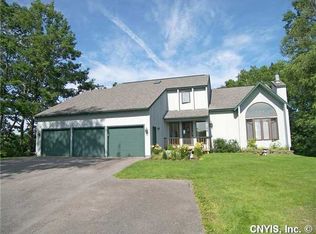 9288 River Rd, Phoenix, NY 13135