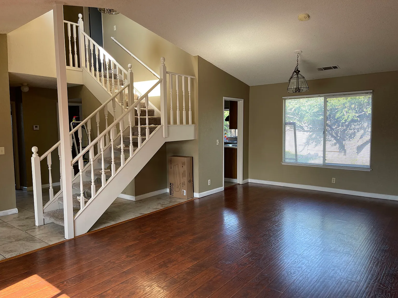 4 bed, 1764 sqft, $2,900 — Photo 3