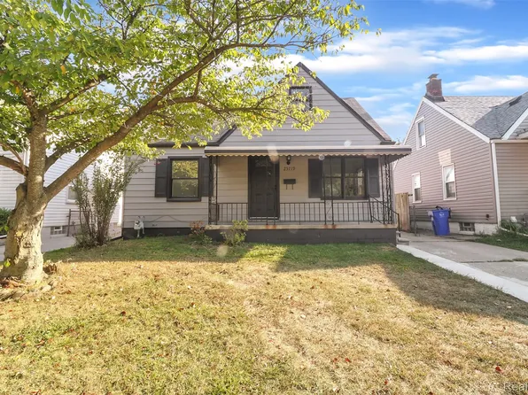 25719 Colgate St, Dearborn Heights, MI 48125