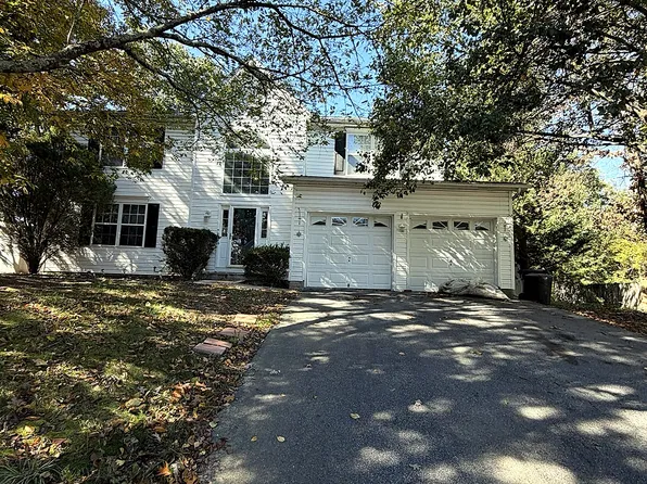 109 Black Walnut Ct, Stephens City, VA 22655