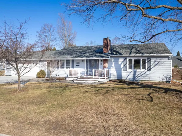 17 Hillcrest Drive, Rutland City, VT 05701