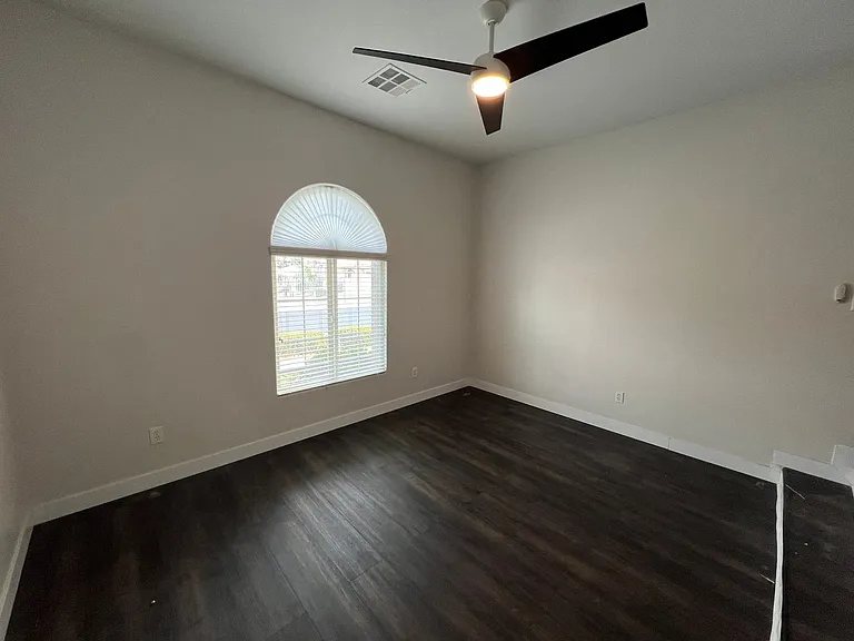 9401 Yellowshale St — Photo 7
