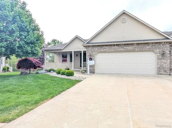 7259 Maplecrest Cir, Swartz Creek, MI 48473