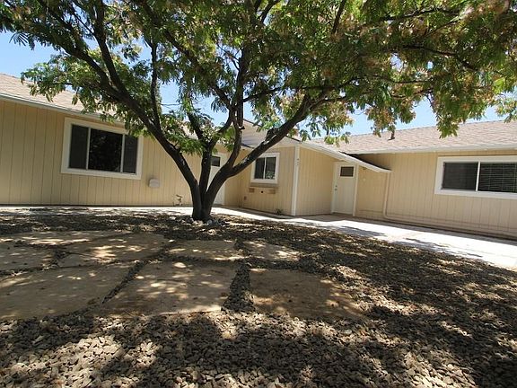 2nd image of 427 Glenwood Pl