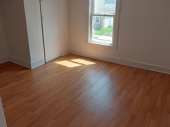 4th image of 436 Wood St #3