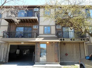 428 E Bailey Rd APT 202, Naperville, IL 60565
