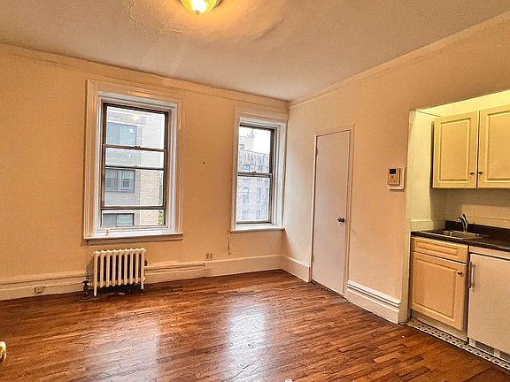 3rd image of 508 W 112th St APT 5B1