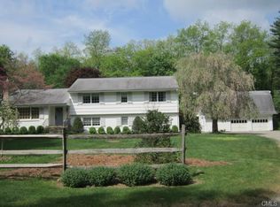 231 Cedar Ln, New Canaan, CT 06840