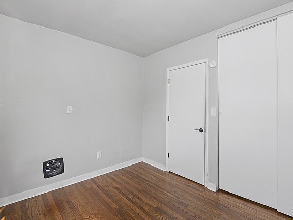 2nd image of 3271 Morrison Ave APT 3