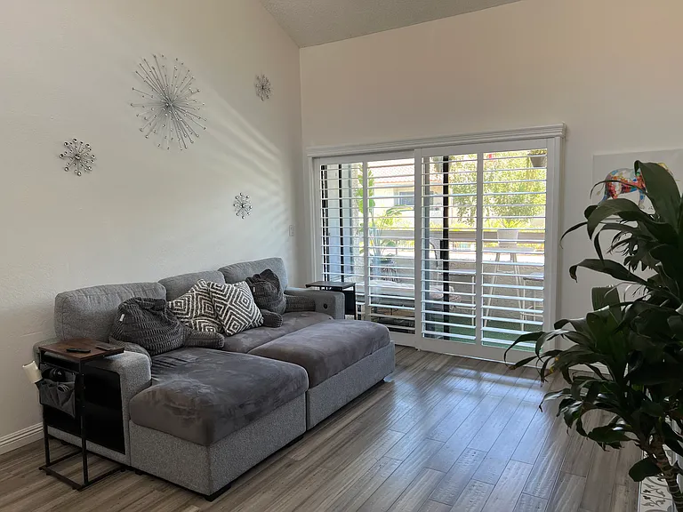 25035 Peachland Ave #276 — Photo 10