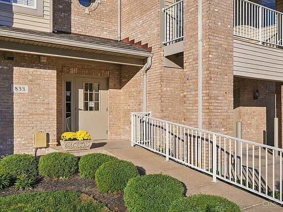 2nd image of 833 Neeb Rd APT 2