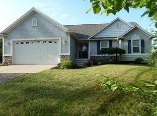 9893 Peake Rd, Portland, MI 48875