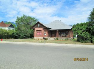 319 S Saint Charles St, Salmon, ID 83467