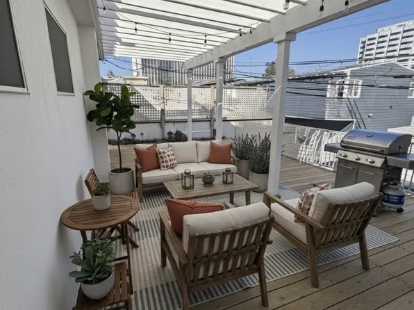 1247 Berkeley St APT 6, Santa Monica, CA 90404