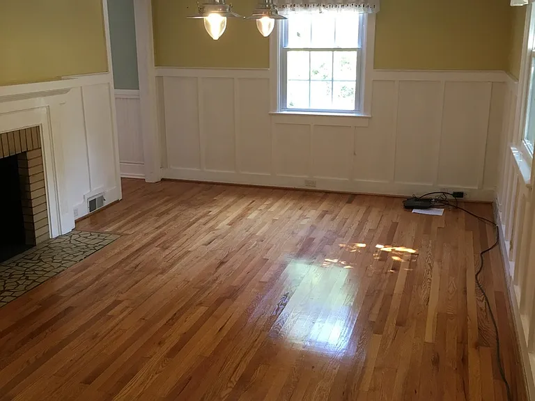 2461 Lyndhurst Ave — Photo 10