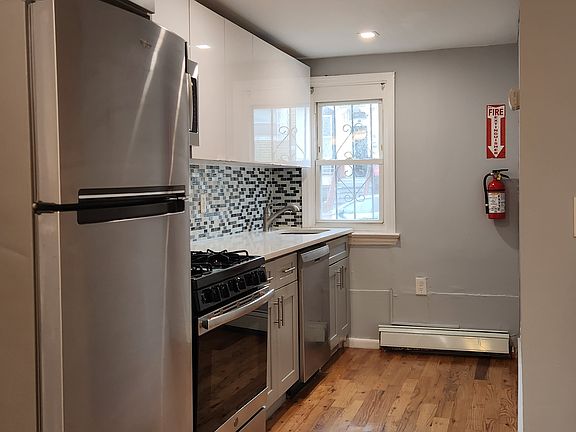 3rd image of 147 Van Horne St #1