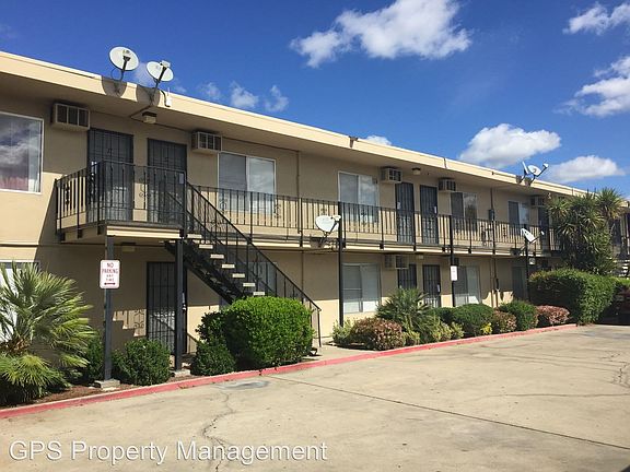 4th image of 110 E Grove St APT 4