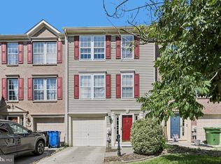 24 Clemens Ln, Turnersville, NJ 08012
