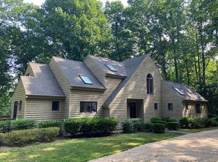 3813 Grenville Dr, Charlottesville, VA 22903