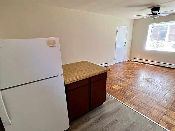 3rd image of 3526 Grove Ave APT 5