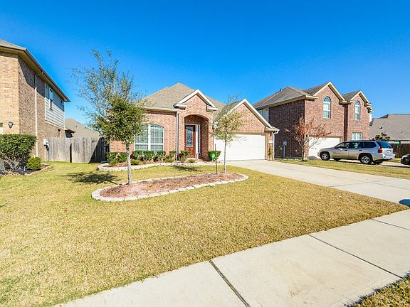 3rd image of 11618 Gladesmore Ln