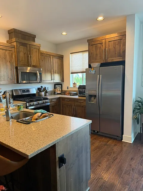 3 bed, 2.5 bath, 1580 sqft, $2,600 — Photo 3