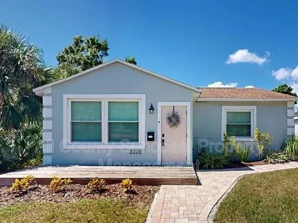 2235 20th St S, Saint Petersburg, FL 33712