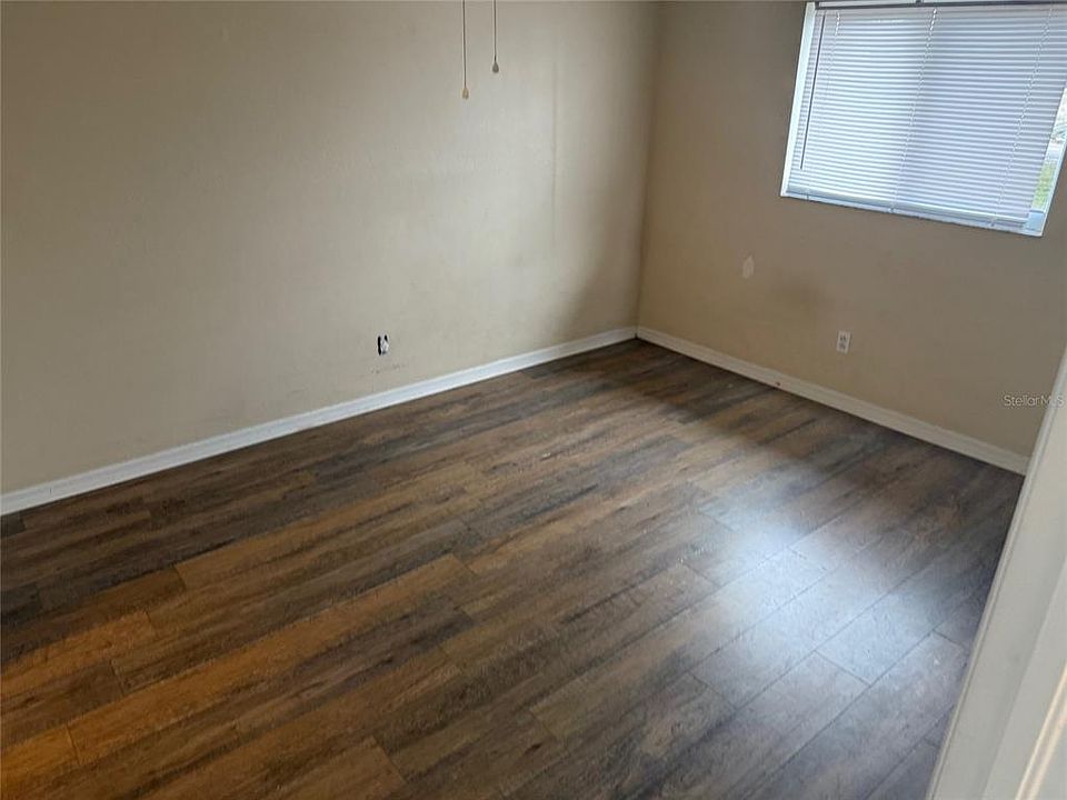 1st image of 1129 Graystone Ave #1129