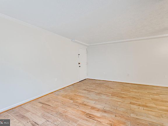 4th image of 9493 Fairfax Blvd APT 102
