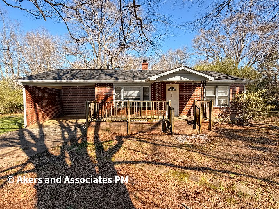 1st image of 104 Jackson Rd