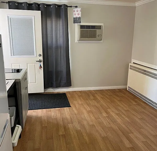 116 N Tremont St #9 — Photo 3
