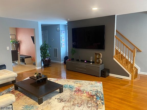 5th image of 45-49 Stuyvesant Ave #1