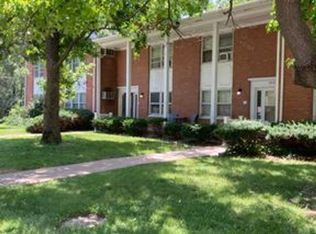 2716 34th St #6, Rock Island, IL 61201