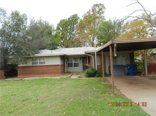 2325 Sandra Dr, Midwest City, OK 73110