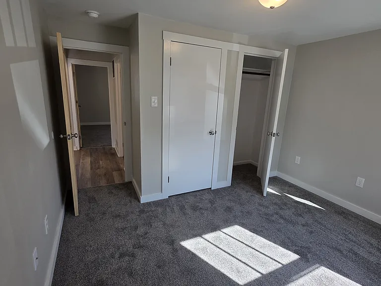 416 Pleasant St — Photo 11
