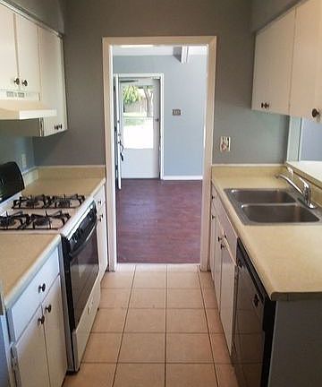 4th image of 5651 Bienville Dr