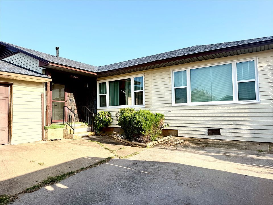 1st image of 17 E Norma Ave