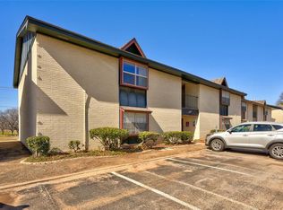 1703 E Lindsey St APT 4, Norman, OK 73071
